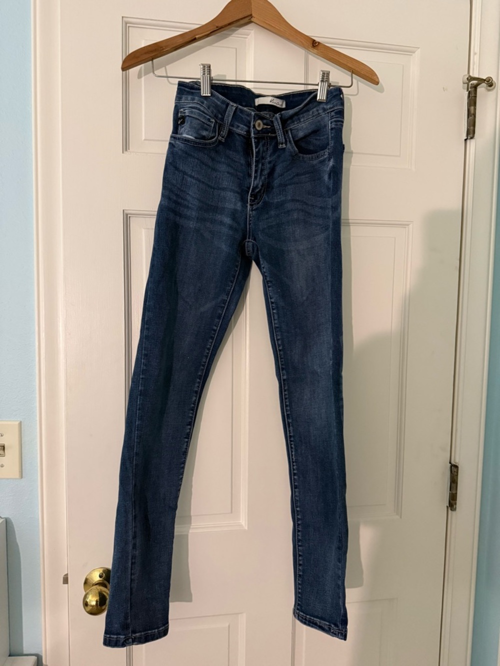 KanCan Dark Wash Skinny Jeans - Size 25 (W3)